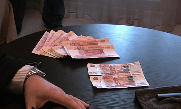 В Сочи адвокат и полицейский вымогали деньги В Сочи адвокат и полицейский вымогали деньги