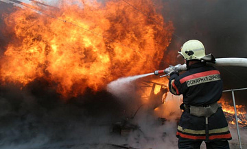 В ходе пожара в Сочи пострадал один человек
