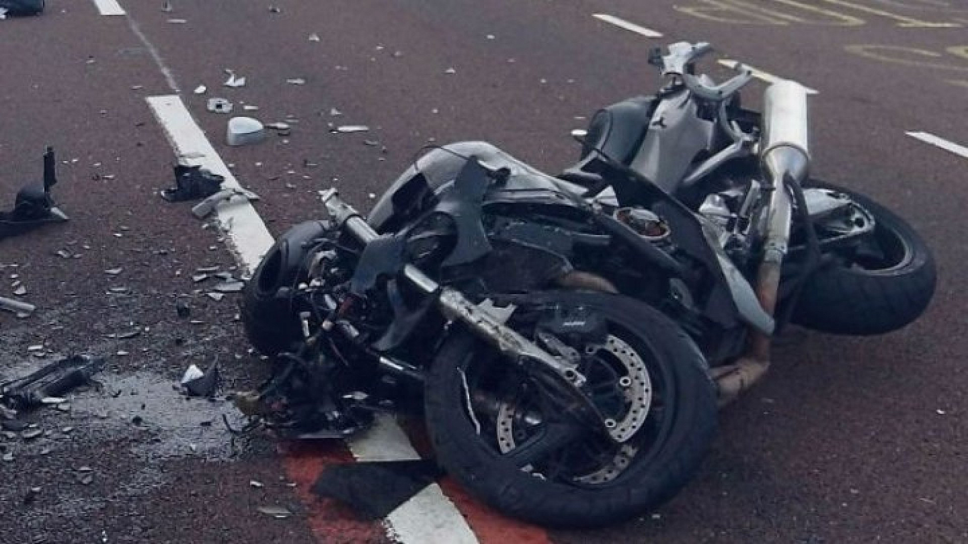 В центре Сочи погиб мотоциклист